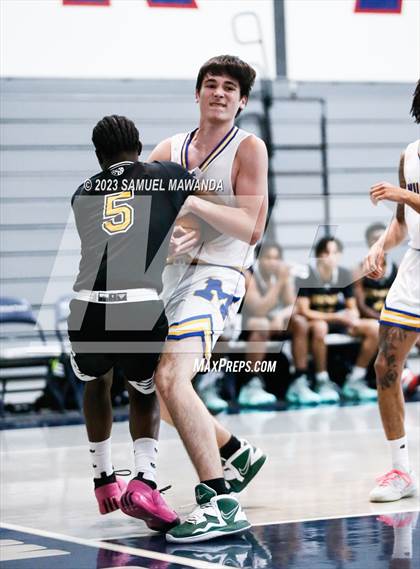 Thumbnail 2 in King/Drew vs Muir (21st Annual Rose City Roundball Classic) photogallery.