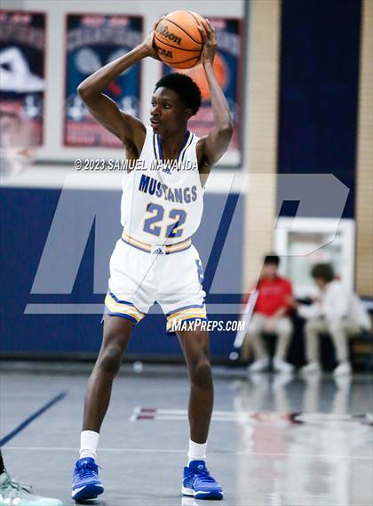 Thumbnail 2 in King/Drew vs Muir (21st Annual Rose City Roundball Classic) photogallery.