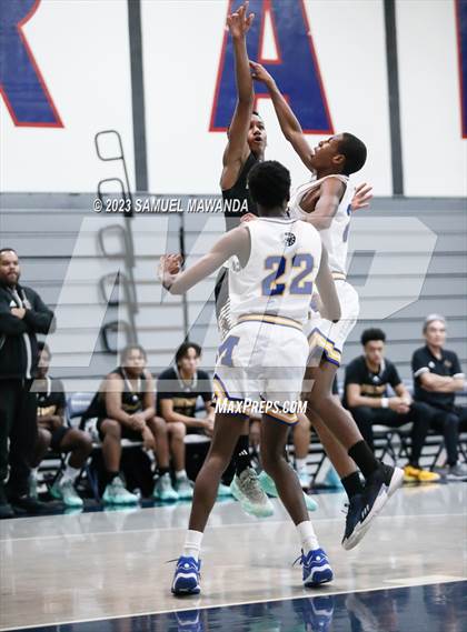 Thumbnail 2 in King/Drew vs Muir (21st Annual Rose City Roundball Classic) photogallery.