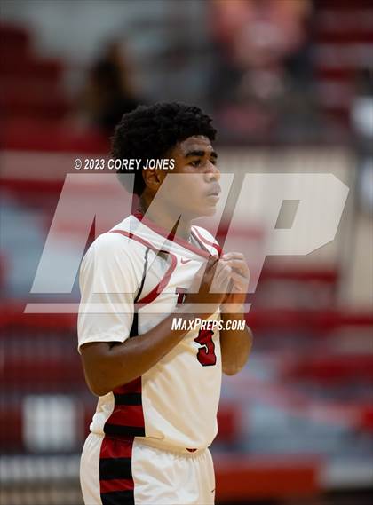 Thumbnail 2 in Union Grove vs Warner Robins  photogallery.