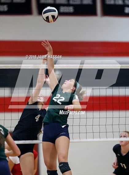 Thumbnail 3 in Bishop England vs Waccamaw (SCHSL 3rd Round) photogallery.