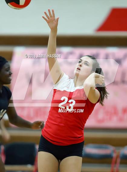 Thumbnail 2 in Bishop England vs Waccamaw (SCHSL 3rd Round) photogallery.
