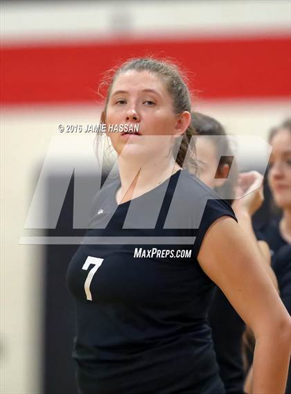 Thumbnail 3 in Bishop England vs Waccamaw (SCHSL 3rd Round) photogallery.