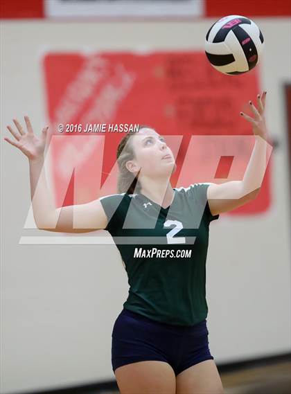 Thumbnail 3 in Bishop England vs Waccamaw (SCHSL 3rd Round) photogallery.