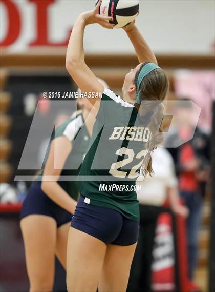 Thumbnail 1 in Bishop England vs Waccamaw (SCHSL 3rd Round) photogallery.