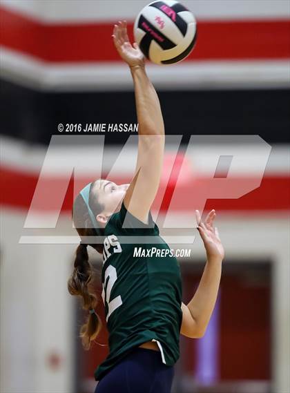 Thumbnail 2 in Bishop England vs Waccamaw (SCHSL 3rd Round) photogallery.