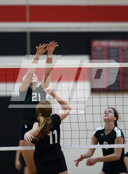 Thumbnail 1 in Bishop England vs Waccamaw (SCHSL 3rd Round) photogallery.
