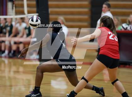 Thumbnail 1 in Bishop England vs Waccamaw (SCHSL 3rd Round) photogallery.