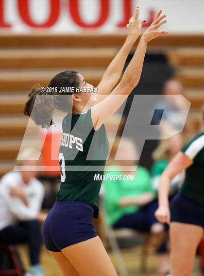 Thumbnail 3 in Bishop England vs Waccamaw (SCHSL 3rd Round) photogallery.