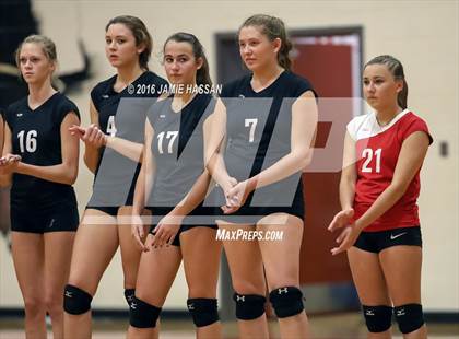 Thumbnail 2 in Bishop England vs Waccamaw (SCHSL 3rd Round) photogallery.
