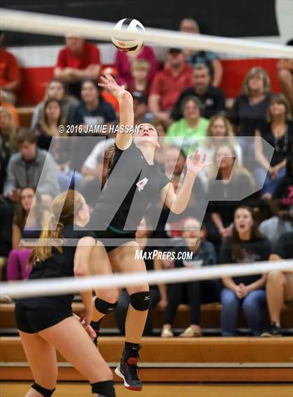 Thumbnail 3 in Bishop England vs Waccamaw (SCHSL 3rd Round) photogallery.