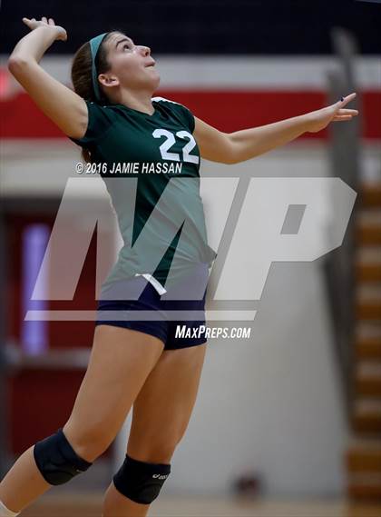 Thumbnail 2 in Bishop England vs Waccamaw (SCHSL 3rd Round) photogallery.
