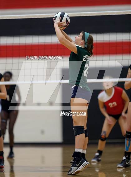 Thumbnail 1 in Bishop England vs Waccamaw (SCHSL 3rd Round) photogallery.