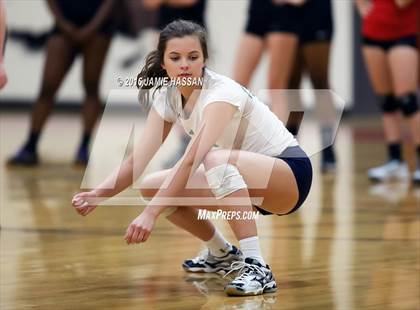 Thumbnail 3 in Bishop England vs Waccamaw (SCHSL 3rd Round) photogallery.