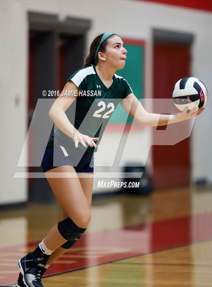 Thumbnail 1 in Bishop England vs Waccamaw (SCHSL 3rd Round) photogallery.