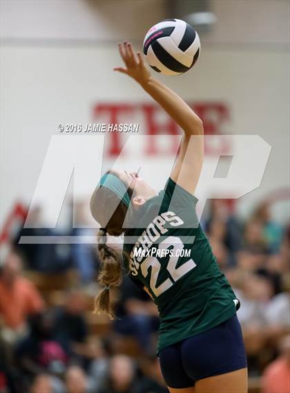 Thumbnail 3 in Bishop England vs Waccamaw (SCHSL 3rd Round) photogallery.