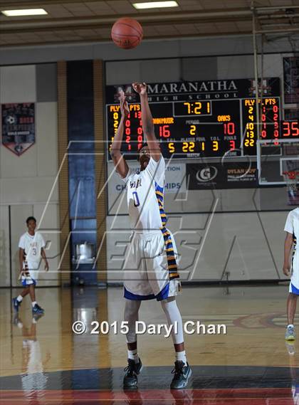 Thumbnail 2 in Oaks Christian vs. Muir (Rose City Roundball Classic) photogallery.