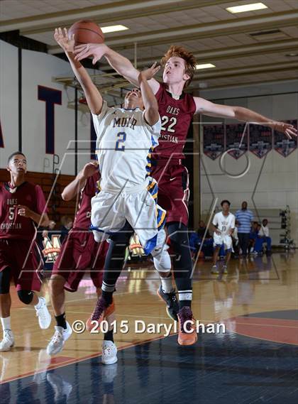 Thumbnail 1 in Oaks Christian vs. Muir (Rose City Roundball Classic) photogallery.