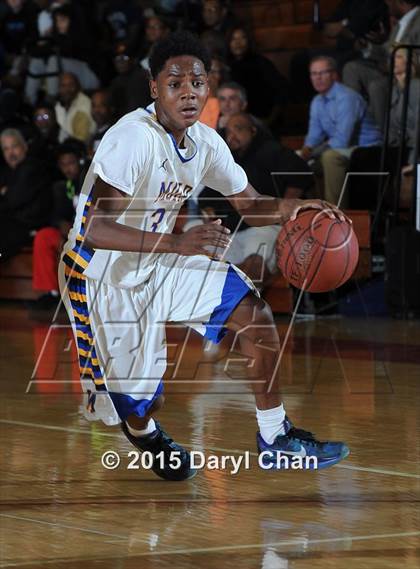 Thumbnail 2 in Oaks Christian vs. Muir (Rose City Roundball Classic) photogallery.