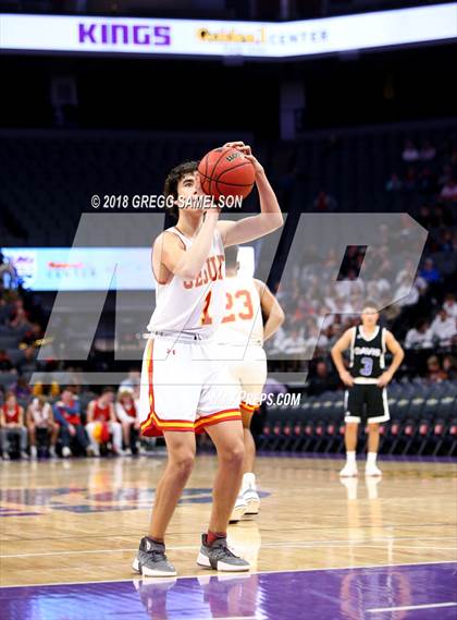 Thumbnail 1 in Davis vs. Jesuit photogallery.