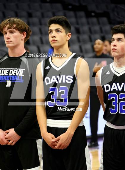 Thumbnail 3 in Davis vs. Jesuit photogallery.