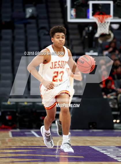 Thumbnail 3 in Davis vs. Jesuit photogallery.