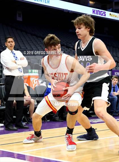Thumbnail 1 in Davis vs. Jesuit photogallery.