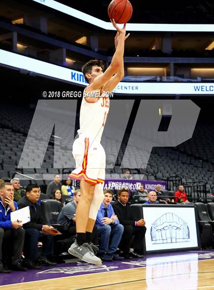 Thumbnail 2 in Davis vs. Jesuit photogallery.