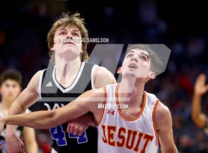 Thumbnail 3 in Davis vs. Jesuit photogallery.