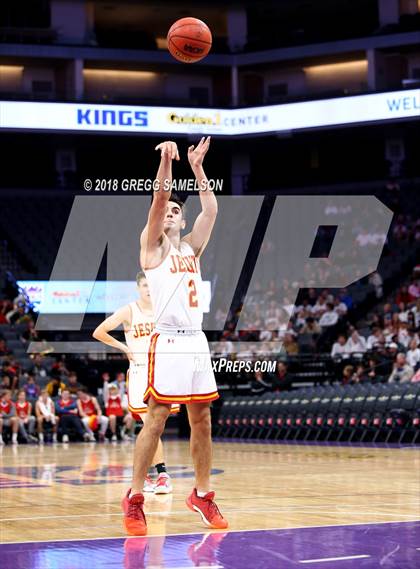 Thumbnail 2 in Davis vs. Jesuit photogallery.