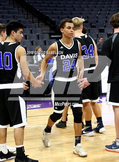 Thumbnail 1 in Davis vs. Jesuit photogallery.