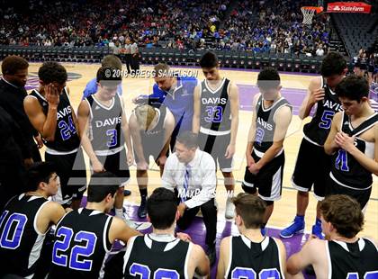 Thumbnail 3 in Davis vs. Jesuit photogallery.