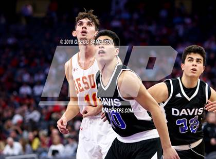 Thumbnail 3 in Davis vs. Jesuit photogallery.