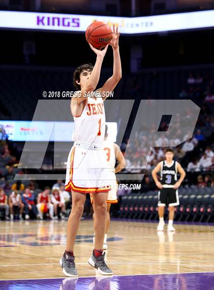 Thumbnail 2 in Davis vs. Jesuit photogallery.