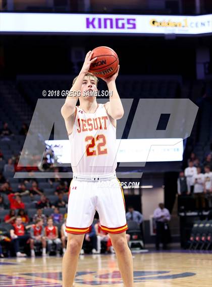 Thumbnail 1 in Davis vs. Jesuit photogallery.