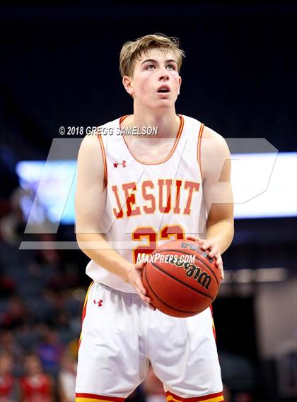 Thumbnail 2 in Davis vs. Jesuit photogallery.