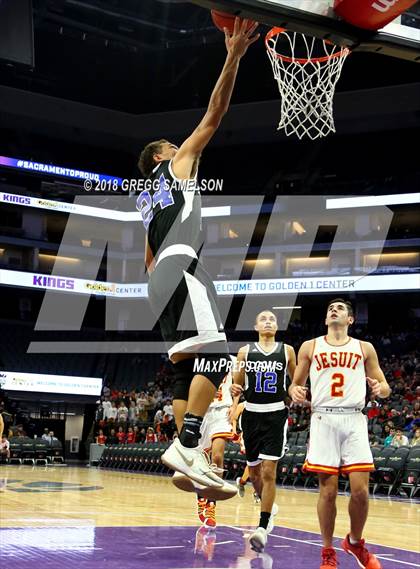 Thumbnail 1 in Davis vs. Jesuit photogallery.