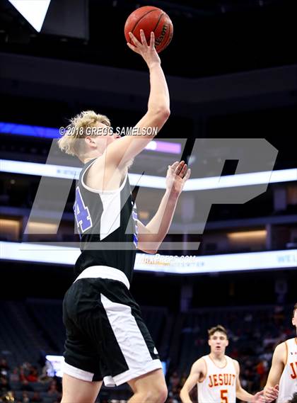 Thumbnail 2 in Davis vs. Jesuit photogallery.
