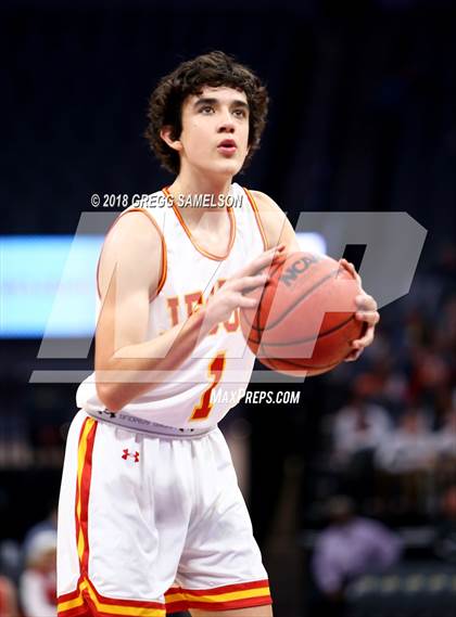 Thumbnail 2 in Davis vs. Jesuit photogallery.