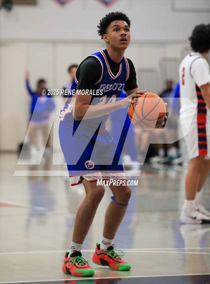 Thumbnail 2 in George Washington Prep vs Maranatha ( CIF State Regional Playoff D3 Rnd 2) photogallery.