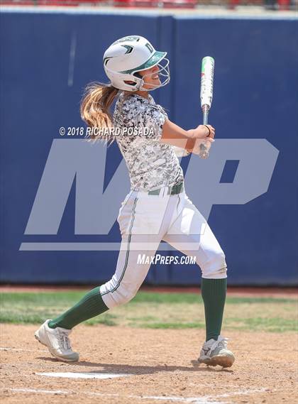 Thumbnail 3 in Dinuba vs. Selma (CIF DIII Final) photogallery.