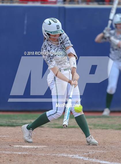 Thumbnail 1 in Dinuba vs. Selma (CIF DIII Final) photogallery.