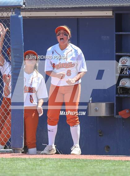 Thumbnail 1 in Dinuba vs. Selma (CIF DIII Final) photogallery.