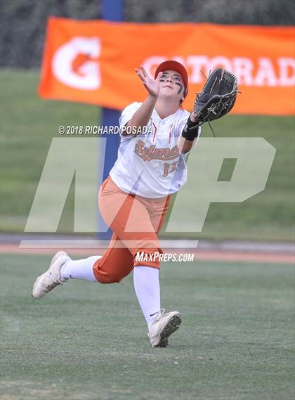 Thumbnail 3 in Dinuba vs. Selma (CIF DIII Final) photogallery.