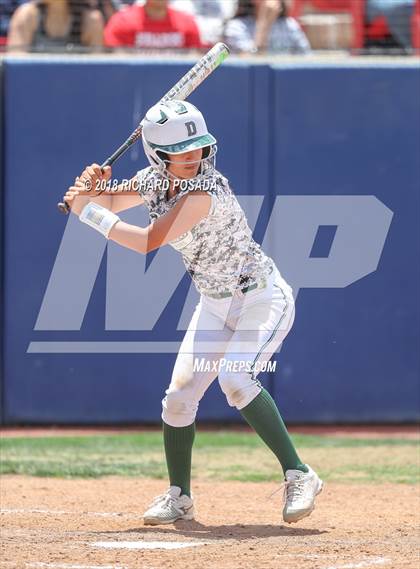 Thumbnail 2 in Dinuba vs. Selma (CIF DIII Final) photogallery.