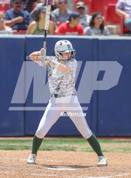 Thumbnail 3 in Dinuba vs. Selma (CIF DIII Final) photogallery.