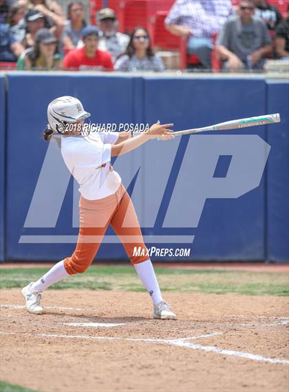 Thumbnail 3 in Dinuba vs. Selma (CIF DIII Final) photogallery.