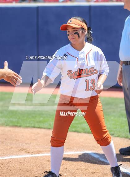Thumbnail 2 in Dinuba vs. Selma (CIF DIII Final) photogallery.