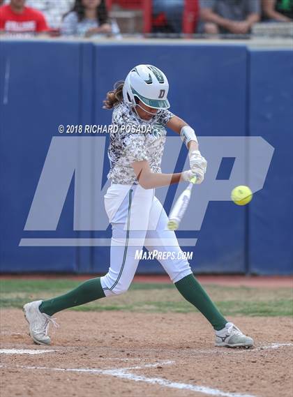 Thumbnail 1 in Dinuba vs. Selma (CIF DIII Final) photogallery.