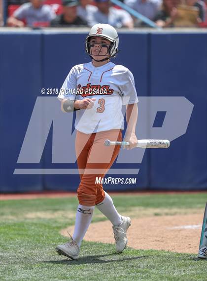 Thumbnail 1 in Dinuba vs. Selma (CIF DIII Final) photogallery.